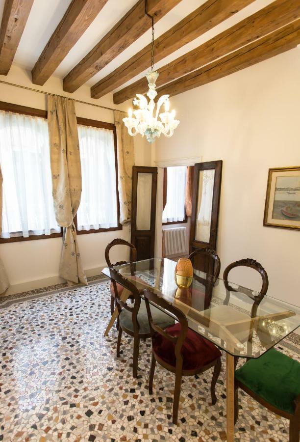 Ca' Nal Apartments Venedig Rum bild